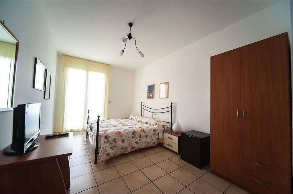 Fragolina B&B Furci Siculo Italia