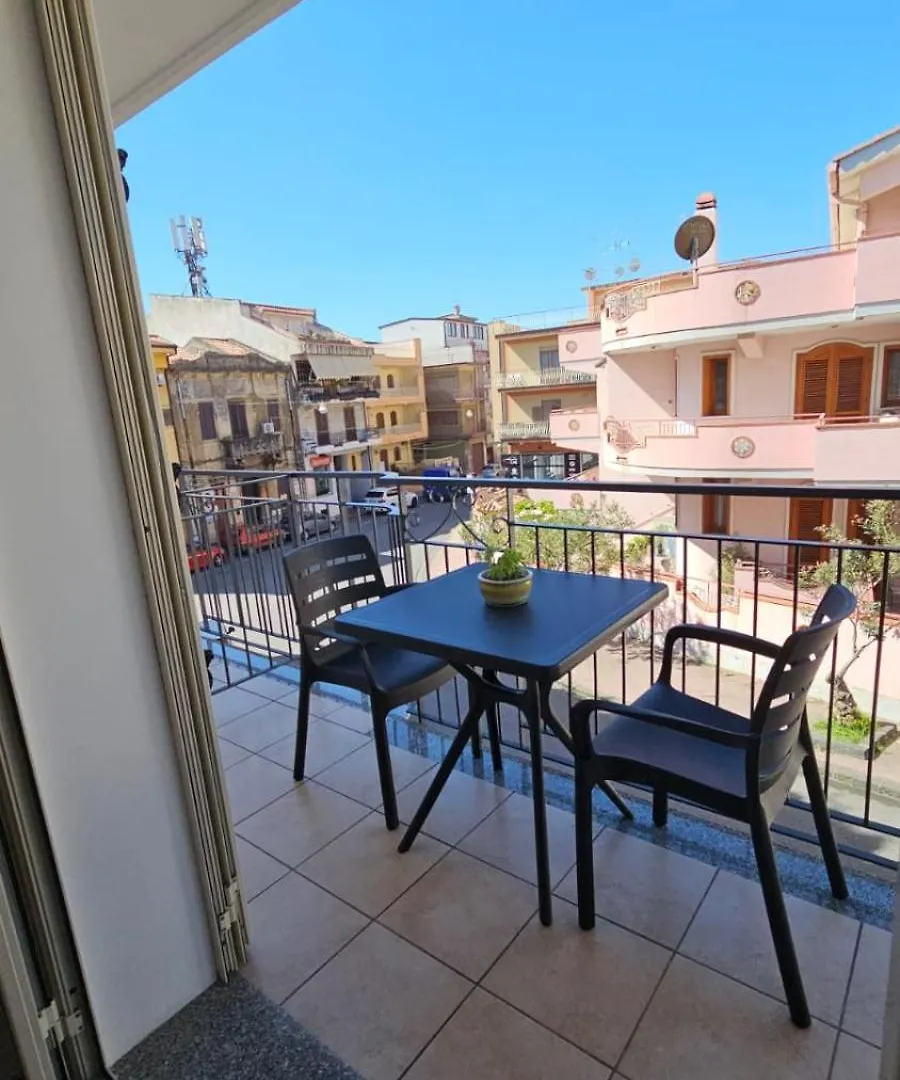 Fragolina B&B Furci Siculo