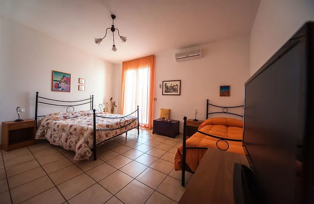 Bed & Breakfast Fragolina B&B Furci Siculo